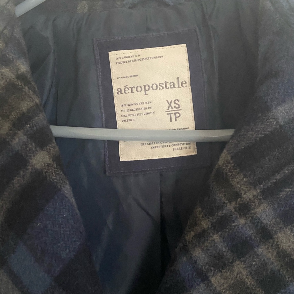 Coat - Picture 5 of 6